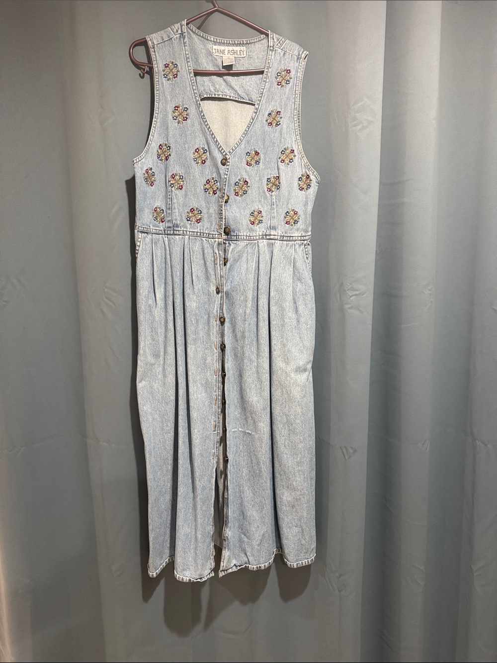 Jane Ashley Light Blue Denim Dress with Multicolor Floral Embroidery y2k cottage
